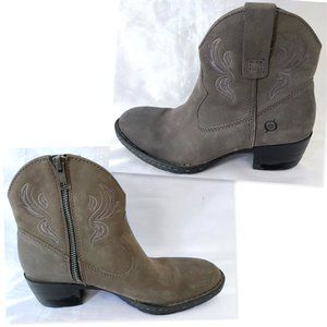 BORN Gray Leather Western Cowgirl Ankle Boots. Can’t beat Born brand!
